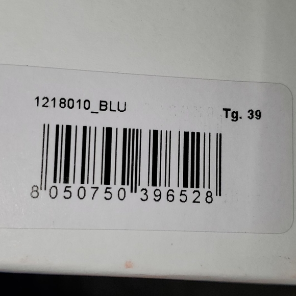 Heels - Picture 5 of 5